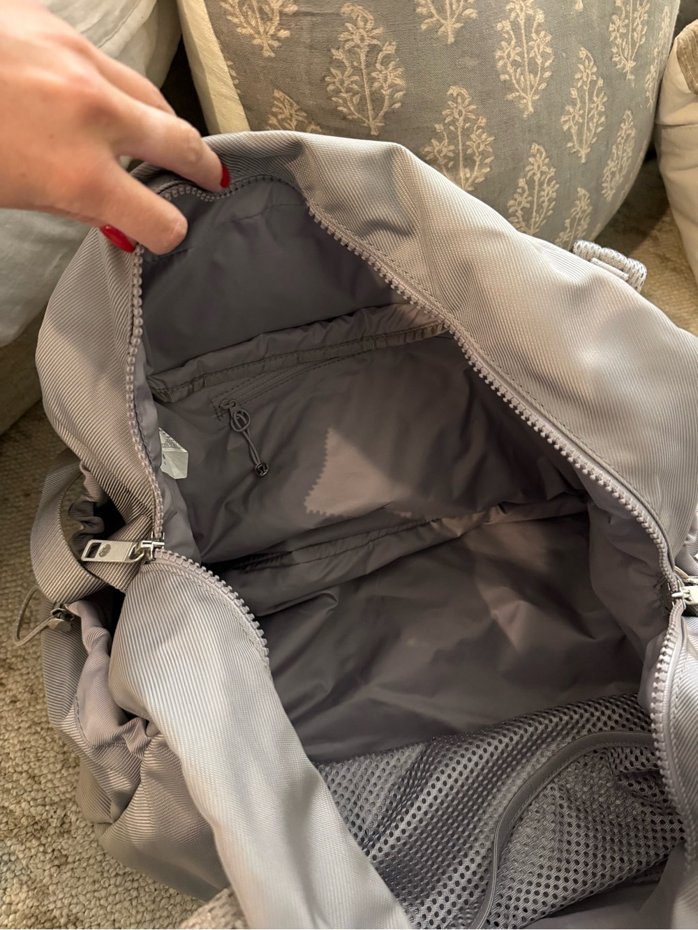 lululemon athletica Light Purple/ Gray Duffle Bag - Picture 3 of 7
